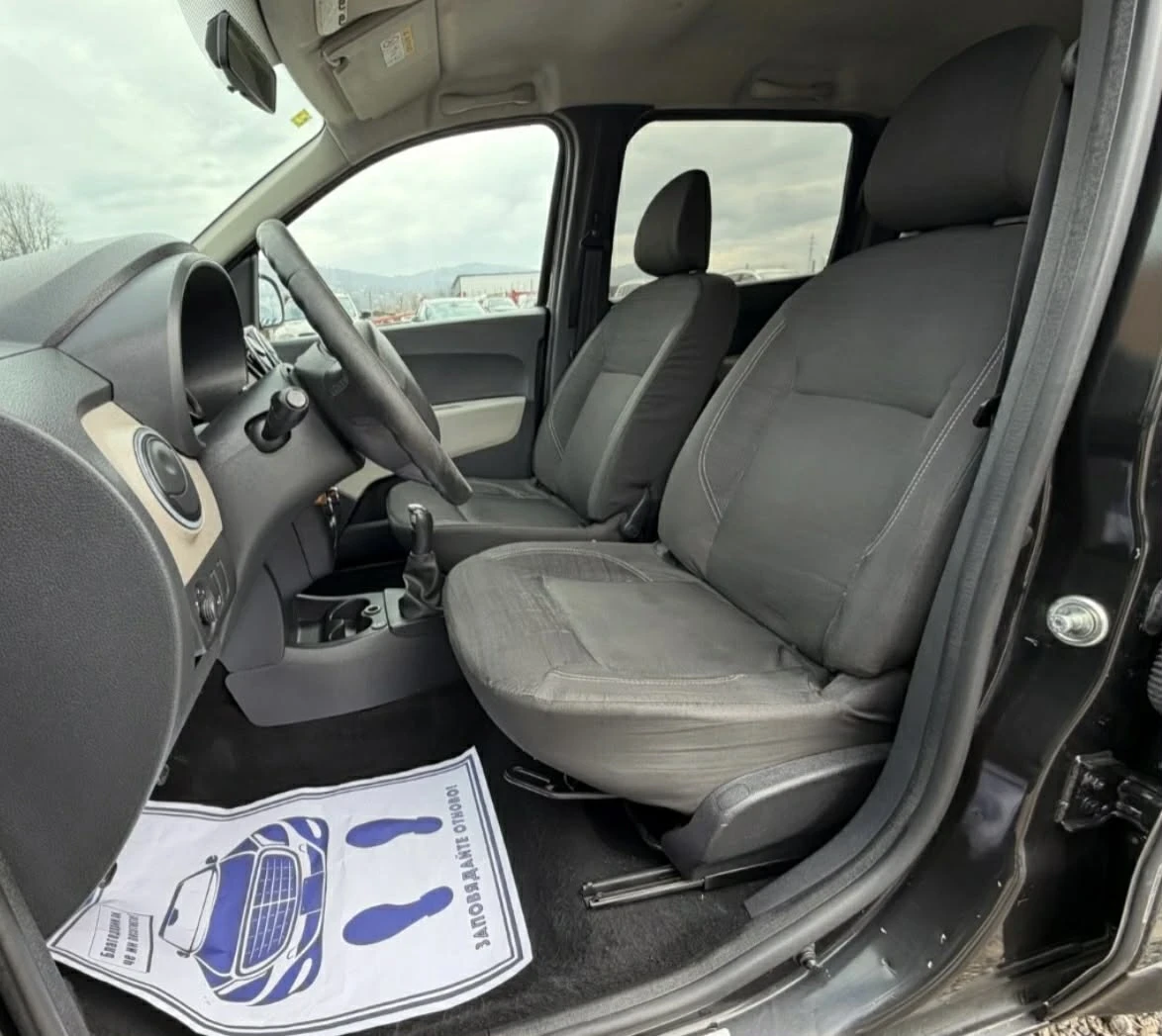 Dacia Lodgy 1.6i 82кс ГАЗ 2015г внос Испания, снимка 11 - Автомобили и джипове - 53761547