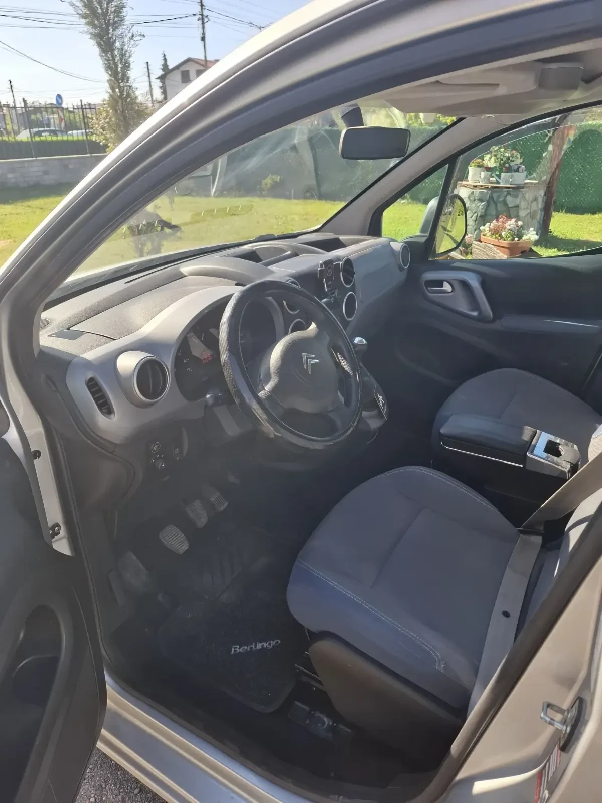 Citroen Berlingo, снимка 8 - Автомобили и джипове - 54344822