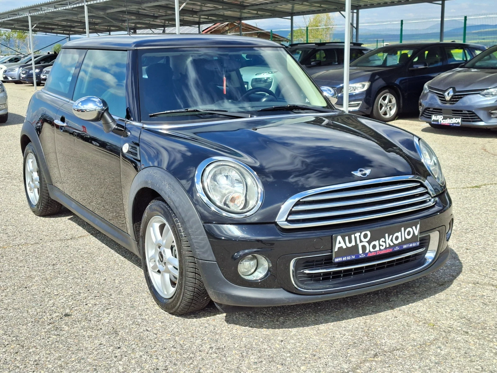 Mini One 1, 6i, снимка 3 - Автомобили и джипове - 54387832