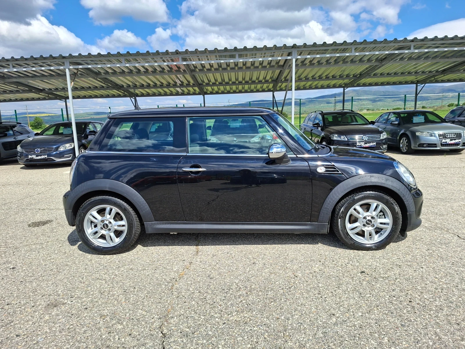 Mini One 1, 6i, снимка 4 - Автомобили и джипове - 54387832