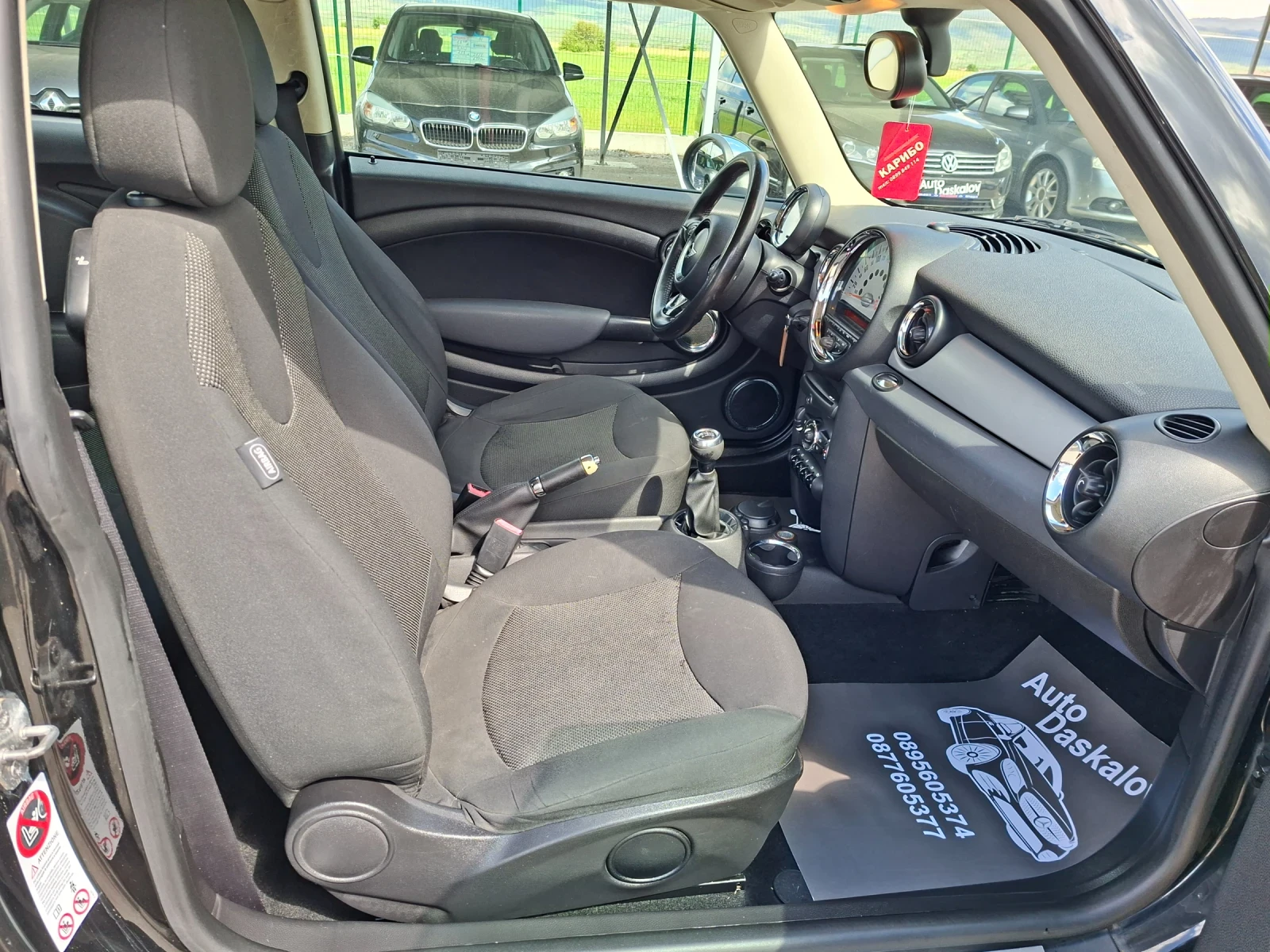 Mini One 1, 6i, снимка 9 - Автомобили и джипове - 54387832