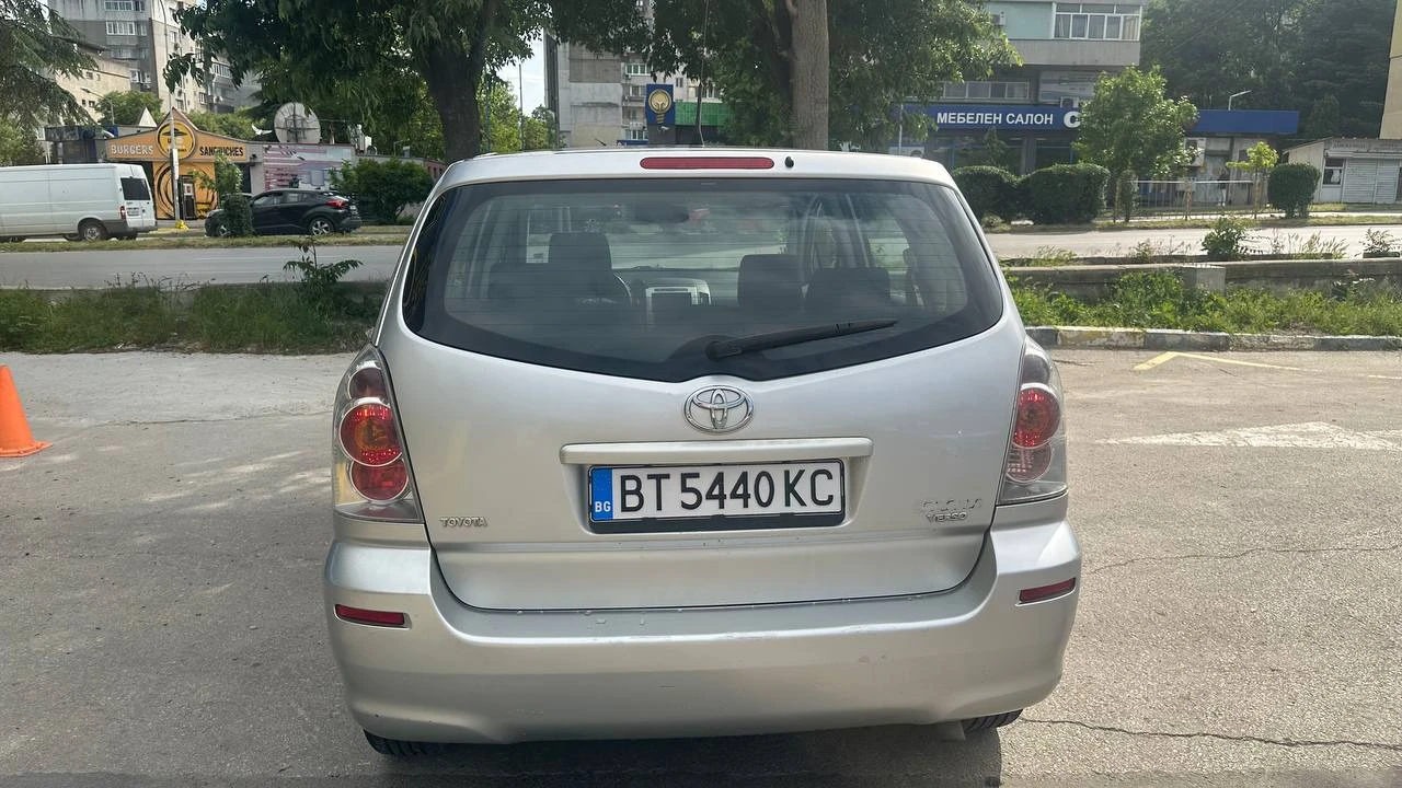 Toyota Corolla verso, снимка 2 - Автомобили и джипове - 54702986