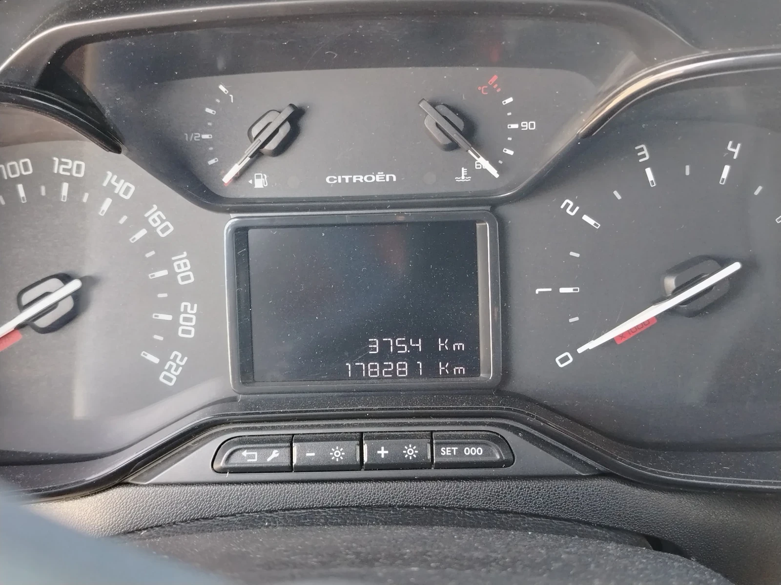 Citroen C3 1.2 PureTech, снимка 6 - Автомобили и джипове - 54722797