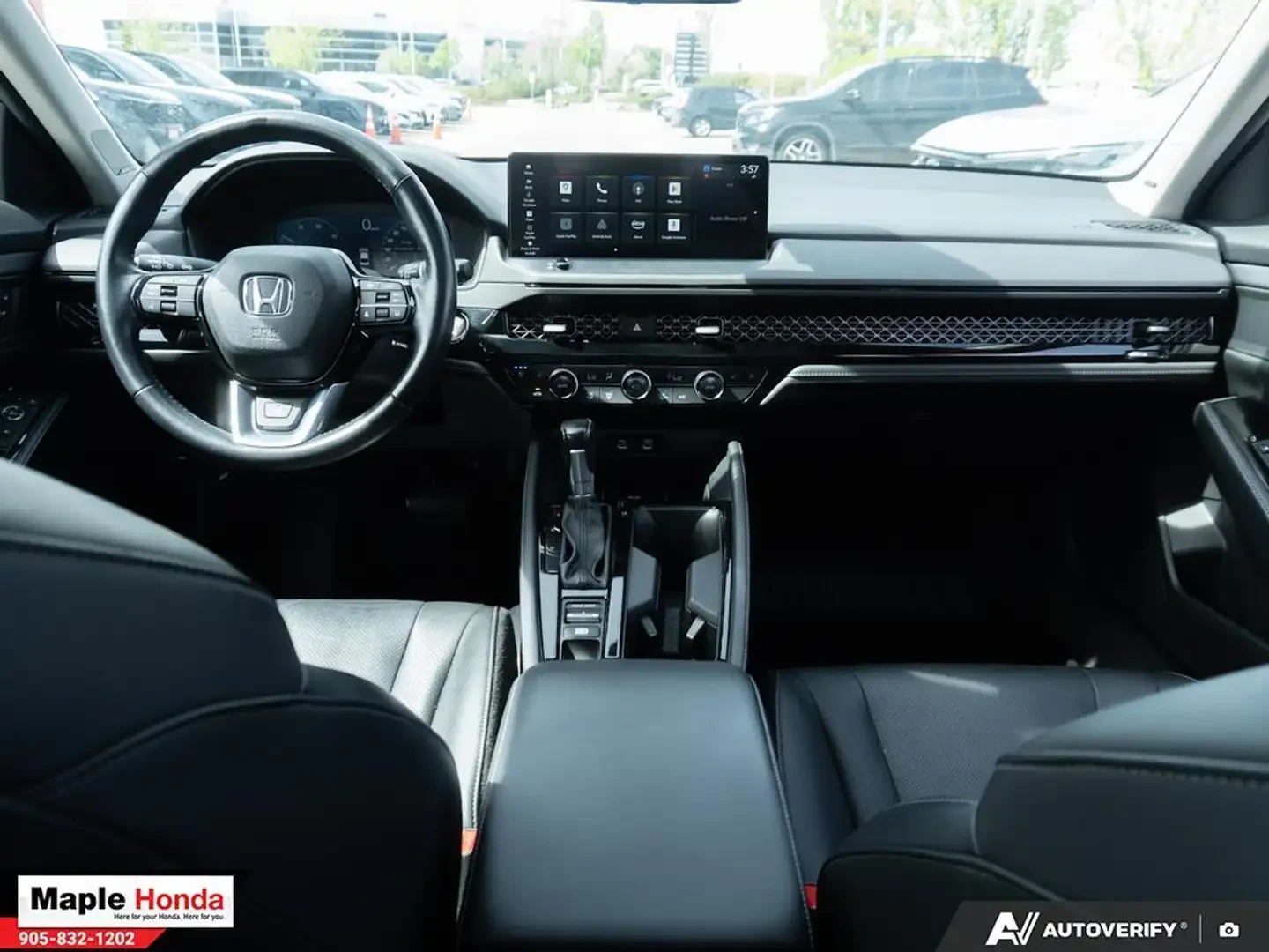 Honda Accord Hybrid Touring Leather Seats| Navigation| Heated S, снимка 17 - Автомобили и джипове - 54837866