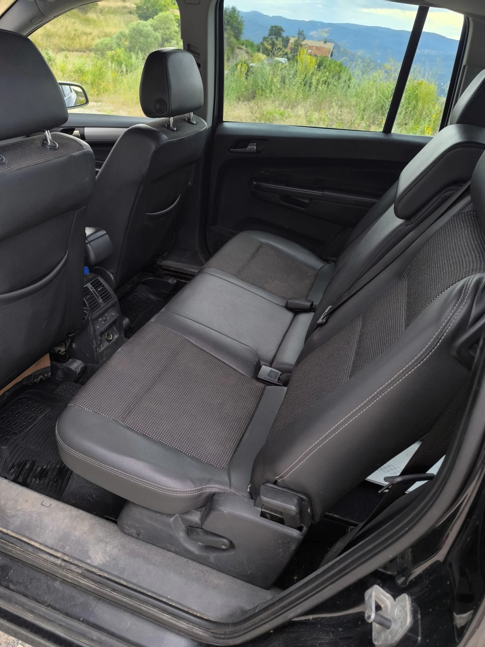 Opel Zafira 1.6 Gaz 6+ 1 , снимка 10 - Автомобили и джипове - 55397174