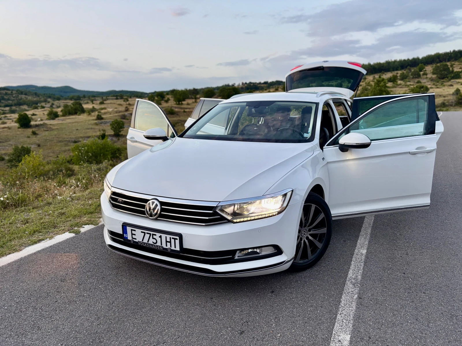 VW Passat 2.0TDI (190 к.с.) Highline / Dynaudio / , снимка 7 - Автомобили и джипове - 55425779