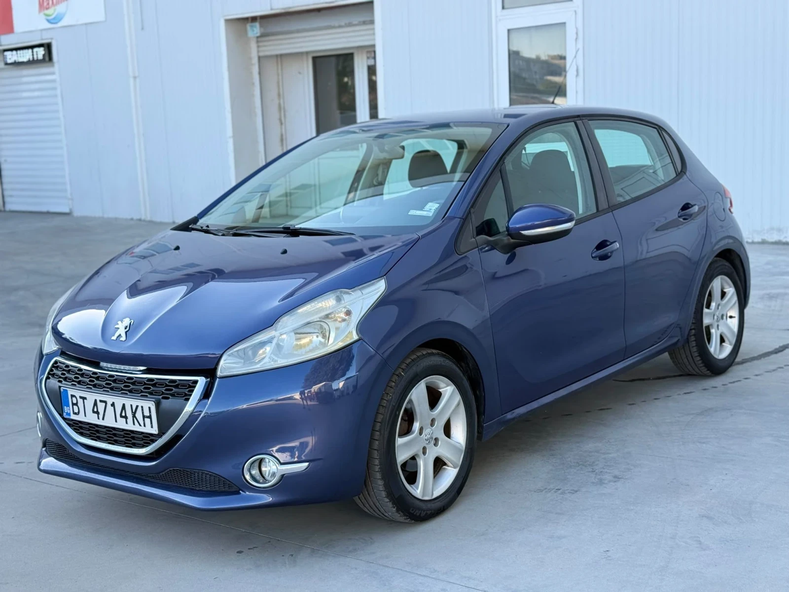 Peugeot 208 1.2/EURO5B/2013Г./РЕАЛНИ КИЛОМЕТРИ/АNDROID/CARPLAY