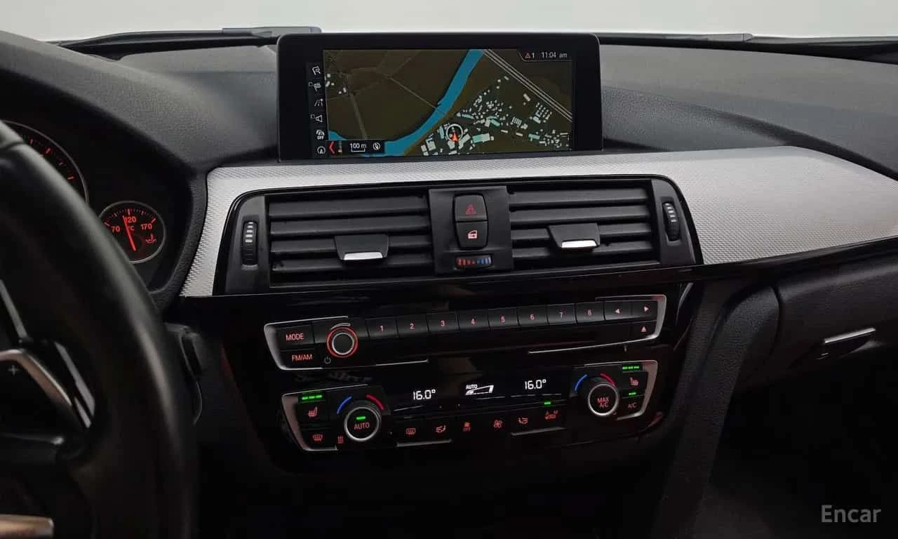 BMW 330 * 330i M Sport * ЦЕНА ДО БГ, снимка 10 - Автомобили и джипове - 55577922