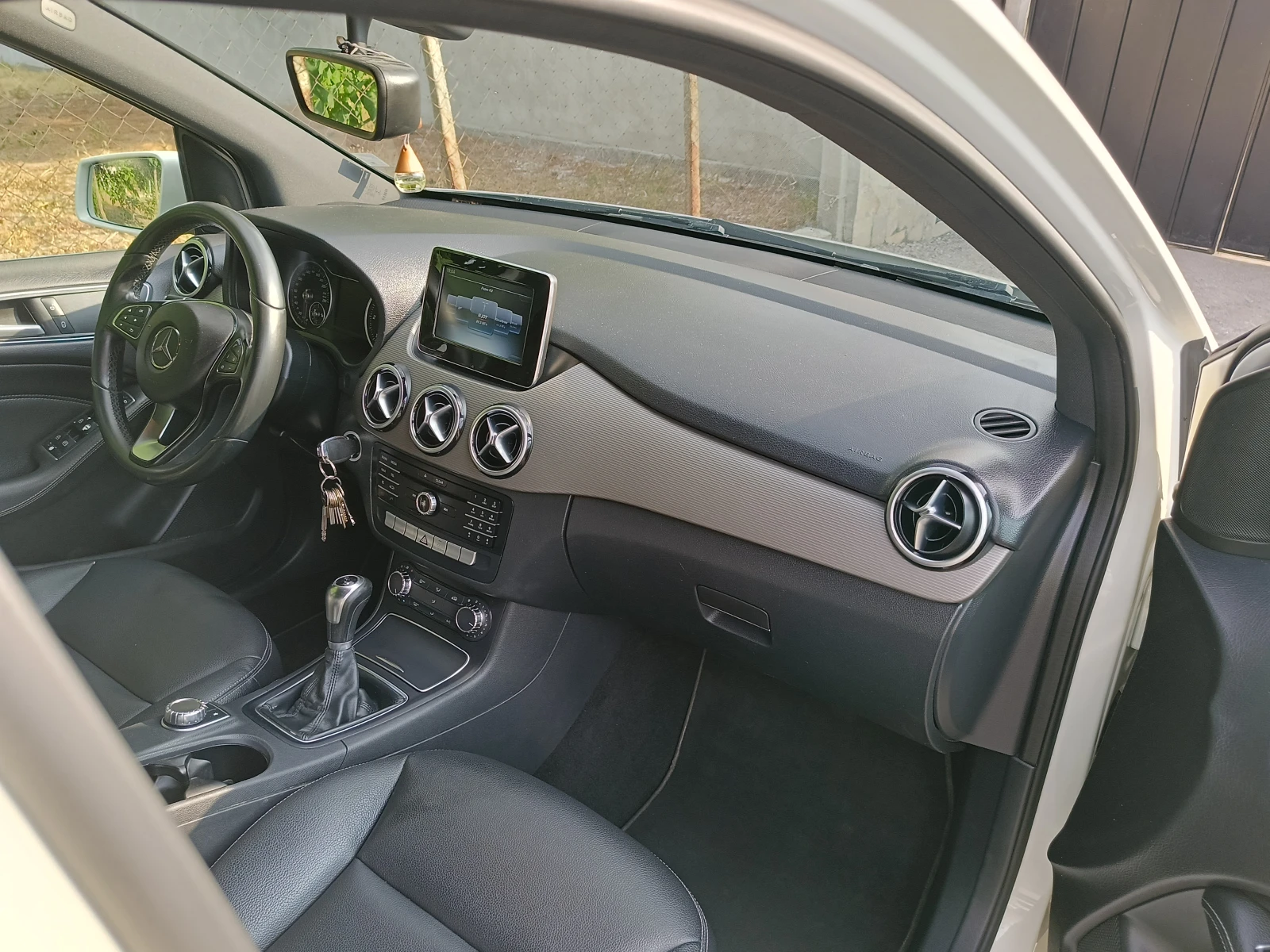Mercedes-Benz B 160 1.5dci Navi, снимка 14 - Автомобили и джипове - 55590507