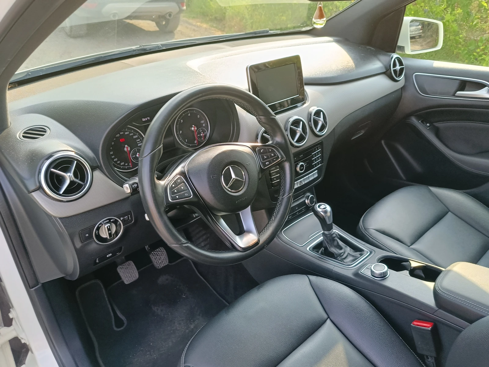 Mercedes-Benz B 160 1.5dci Navi, снимка 17 - Автомобили и джипове - 55590507