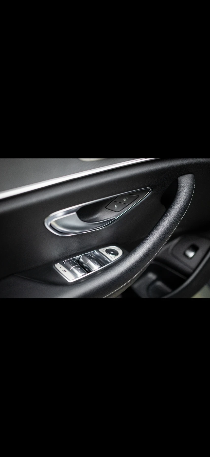 Mercedes-Benz E 220, снимка 5 - Автомобили и джипове - 55631370