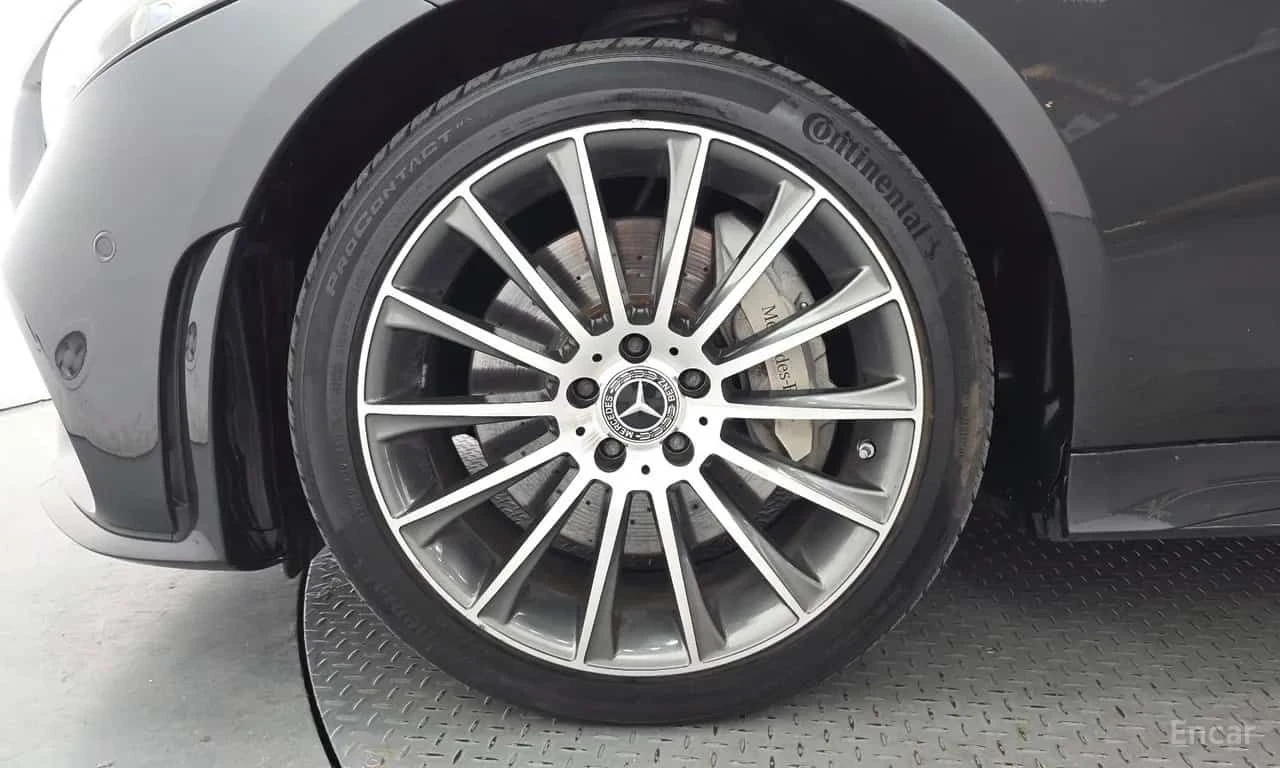Mercedes-Benz CLS 400 d 4MATIC AMG Line/ХЕДЪП/360/АМБИЕНТНО/, снимка 5 - Автомобили и джипове - 55722725
