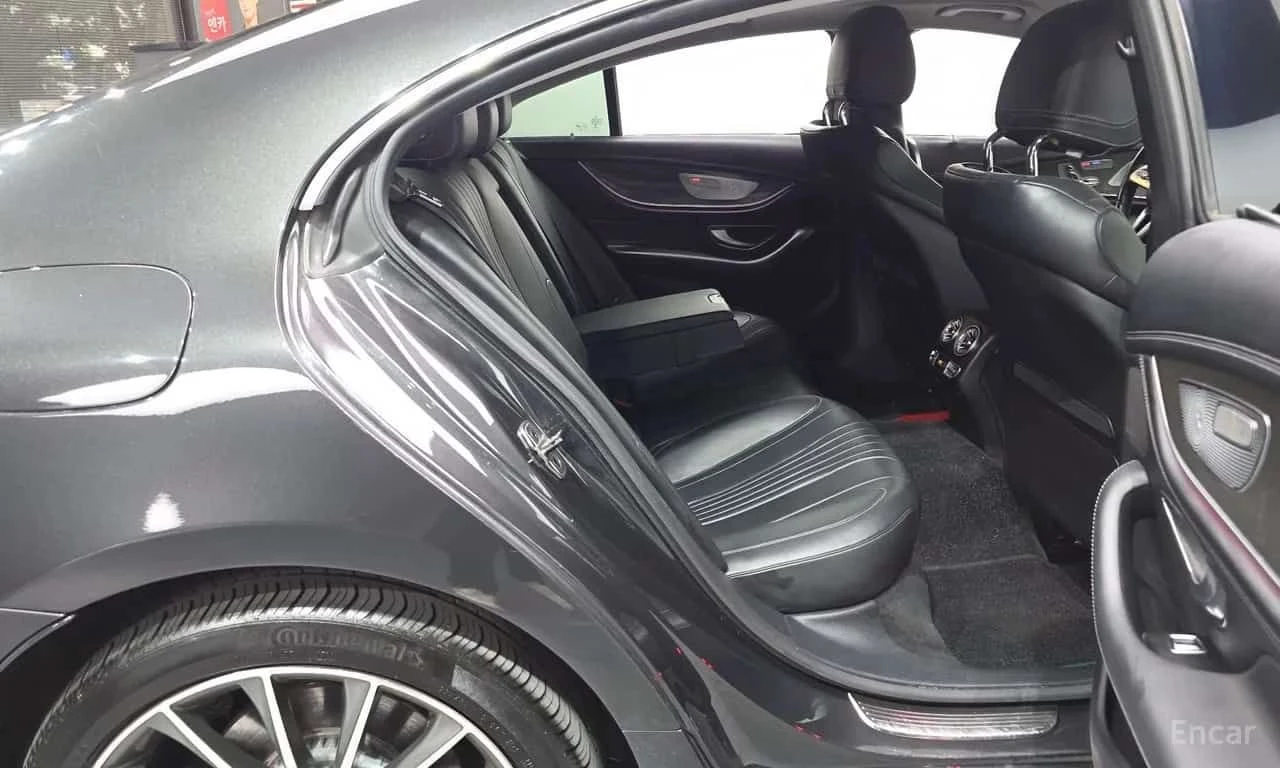 Mercedes-Benz CLS 400 d 4MATIC AMG Line/ХЕДЪП/360/АМБИЕНТНО/, снимка 12 - Автомобили и джипове - 55722725