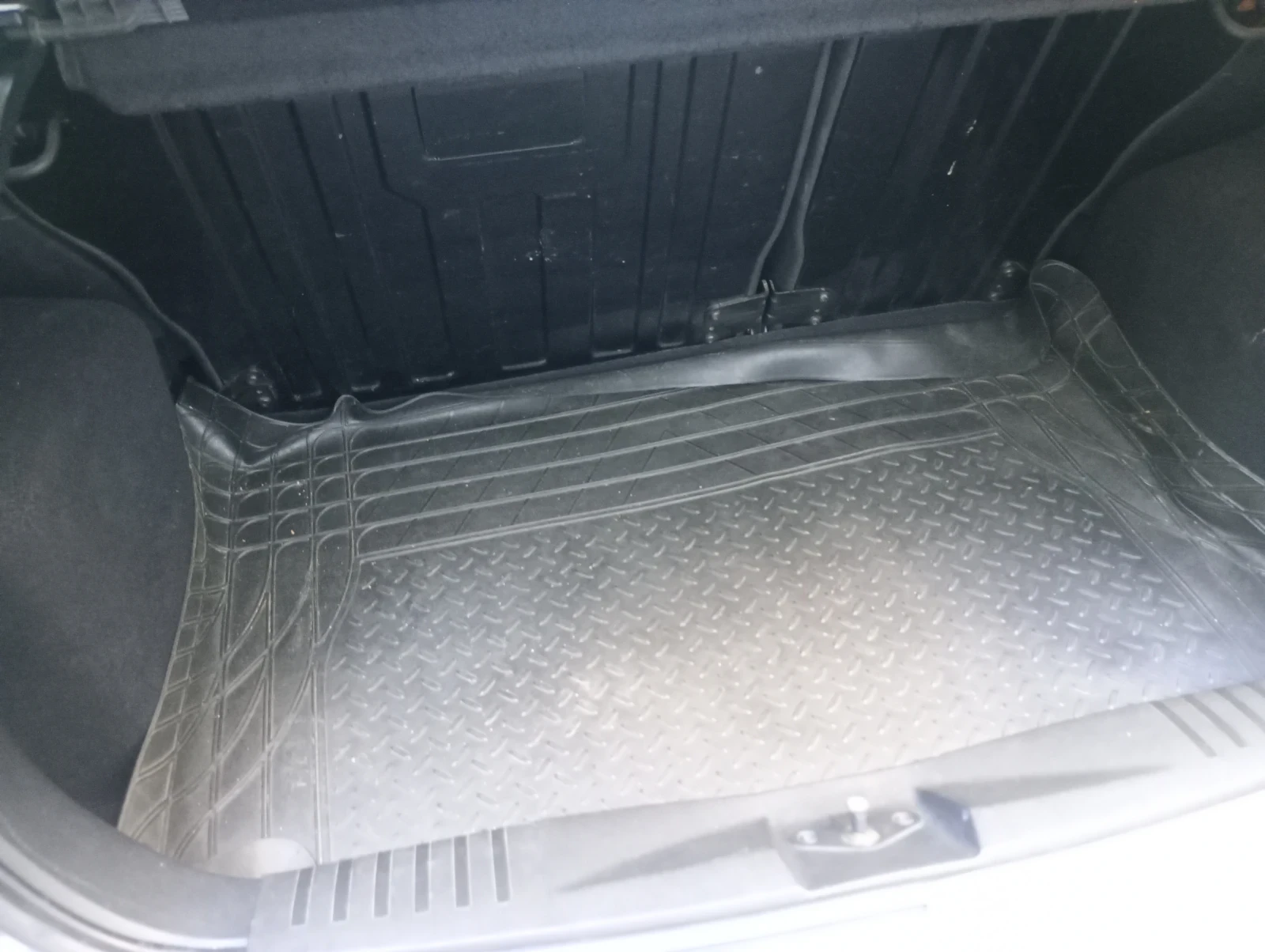 Ford Fiesta 1, 3benzin , снимка 9 - Автомобили и джипове - 56023015