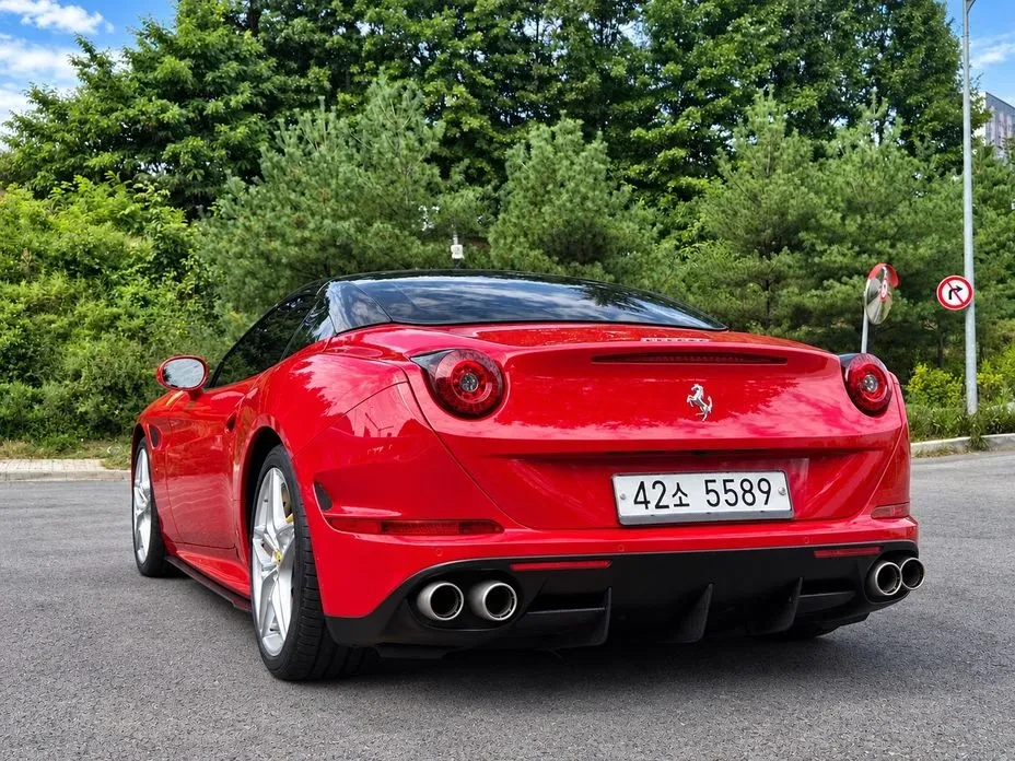 Ferrari California T 3.9 V8, снимка 7 - Автомобили и джипове - 56088243
