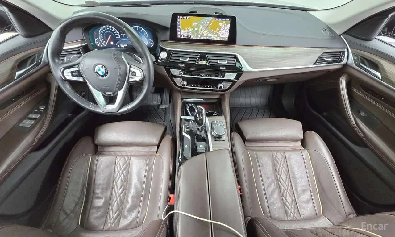 BMW 530 * 530i xDrive Luxury Plus * ФИНАНСИРАНЕ, снимка 7 - Автомобили и джипове - 56259210