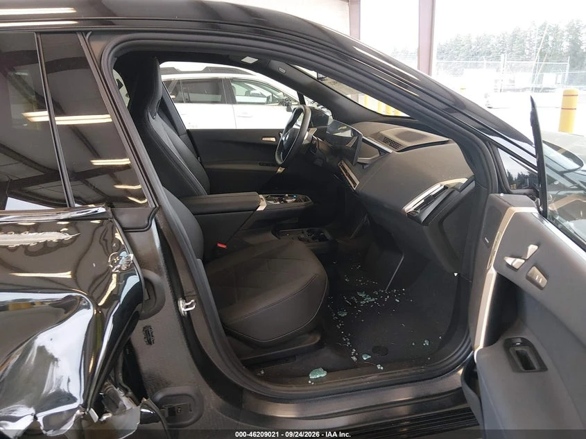 BMW iX xDrive45, снимка 5 - Автомобили и джипове - 56424801