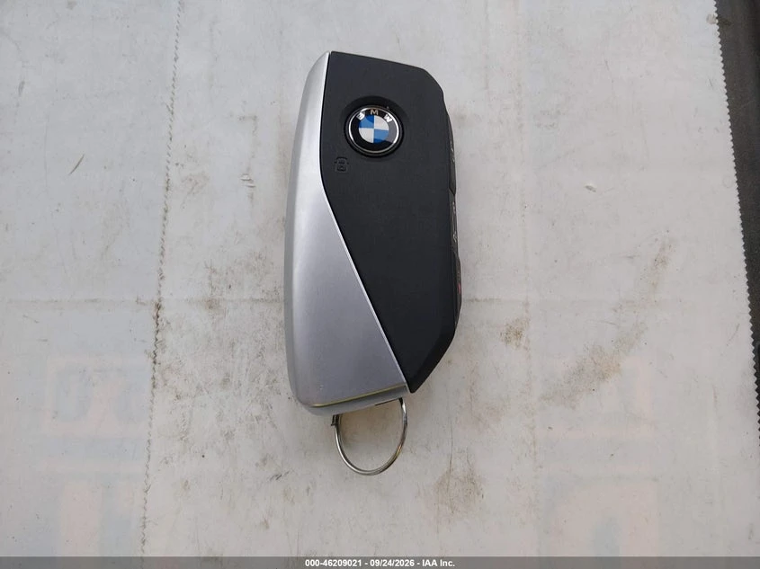 BMW iX xDrive45, снимка 11 - Автомобили и джипове - 56424801