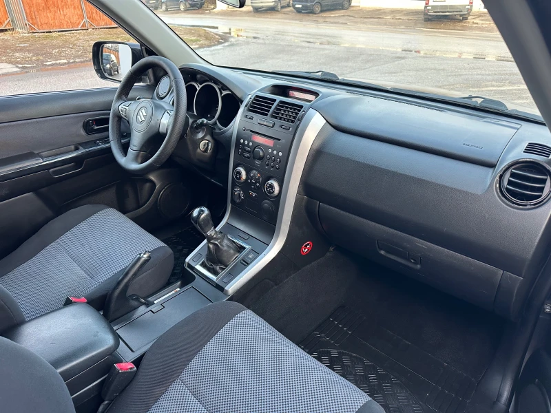 Suzuki Grand vitara 1.9Ddis 4x4 Италия, снимка 13 - Автомобили и джипове - 49275950