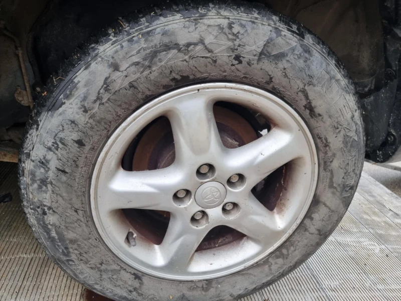 Toyota Rav4 2.0 D4D /Щора /Джанти 16, снимка 11 - Автомобили и джипове - 51899543