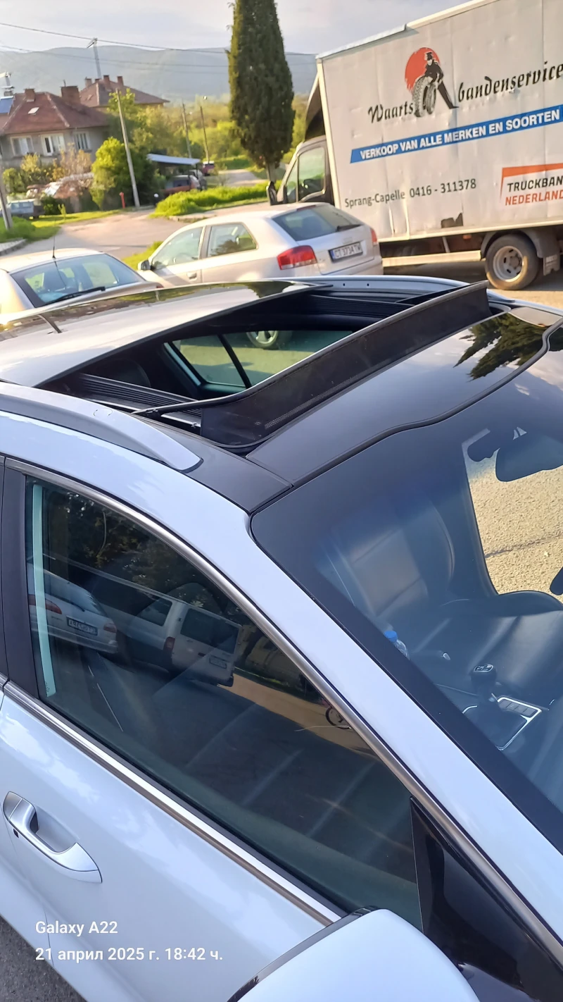 Kia Sportage PANO/ KEYLESS/ PODGREV/ NAVI, снимка 10 - Автомобили и джипове - 52714041