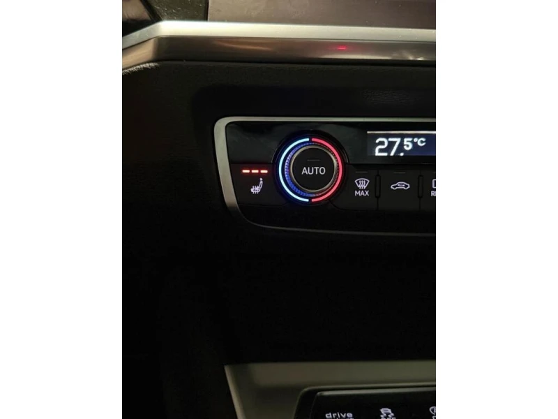 Audi Q3 * Komfort 45 TFSI quattro * CARFAX * БЕЗ ПЪРВОНАЧА, снимка 15 - Автомобили и джипове - 52959853