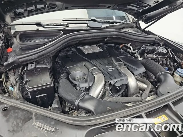 Mercedes-Benz GLS 500, снимка 6 - Автомобили и джипове - 56077593