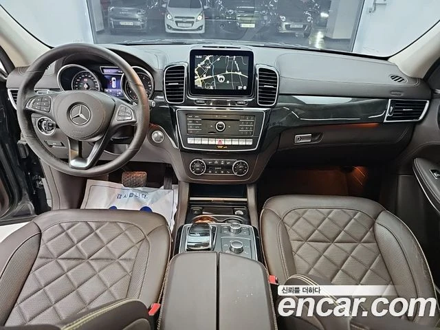 Mercedes-Benz GLS 500, снимка 7 - Автомобили и джипове - 56077593