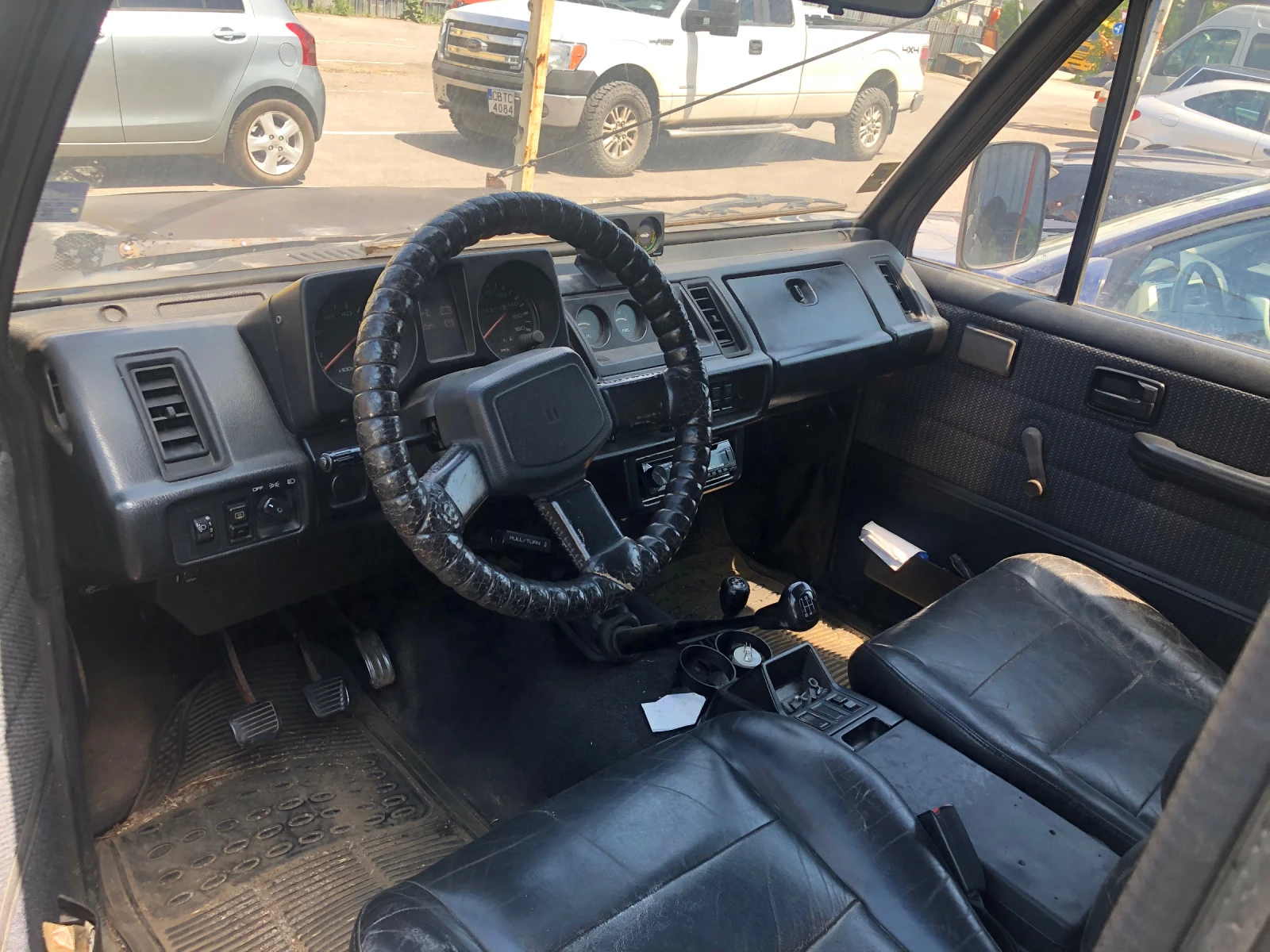 Isuzu Trooper 2.6i- ГАЗ - изображение 8