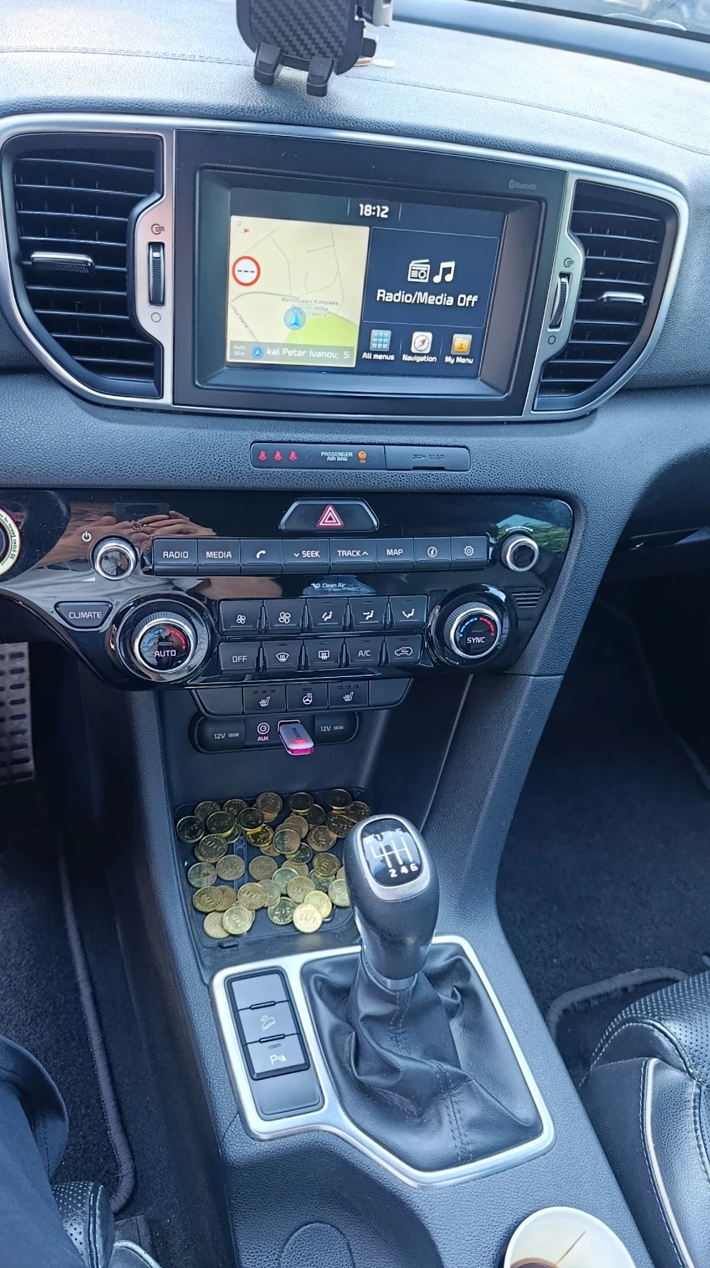 Kia Sportage PANO/ KEYLESS/ PODGREV/ NAVI, снимка 13 - Автомобили и джипове - 52714041