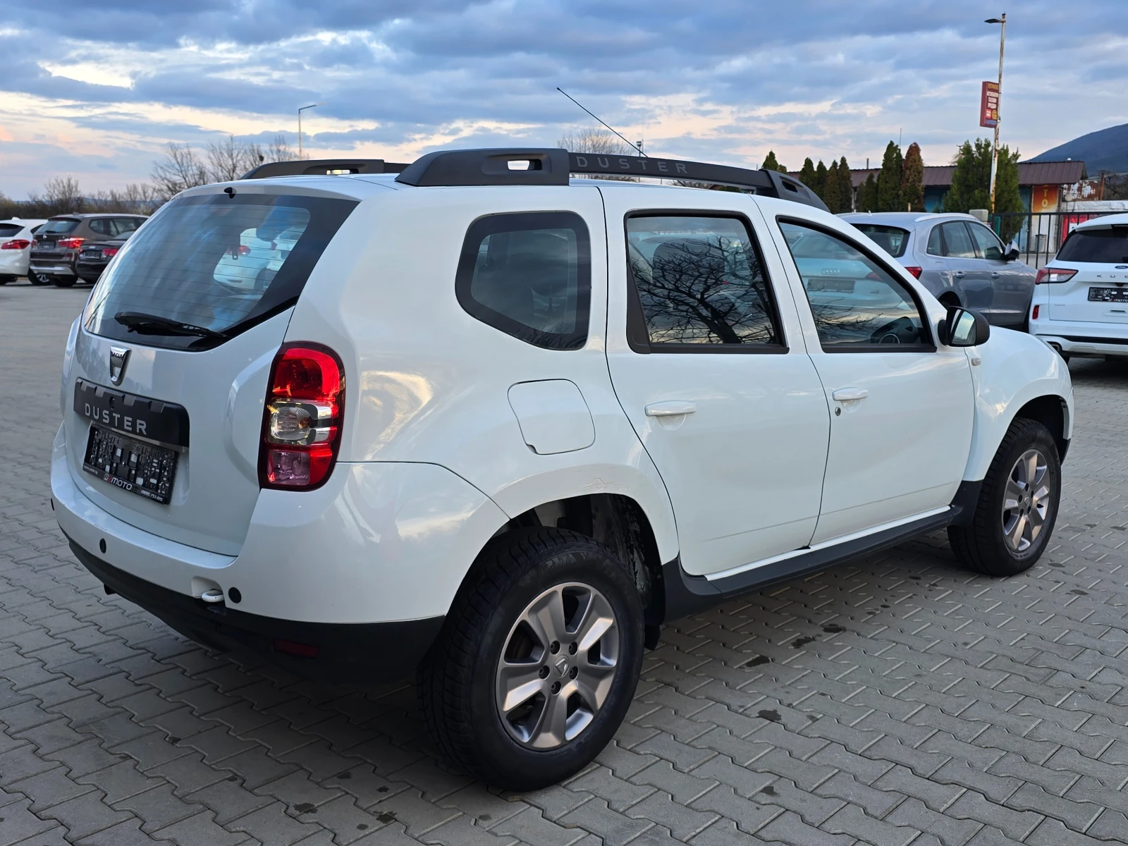 Dacia Duster 1.5DCI, 109к.с., Евро6, 2016г., снимка 2 - Автомобили и джипове - 53971075