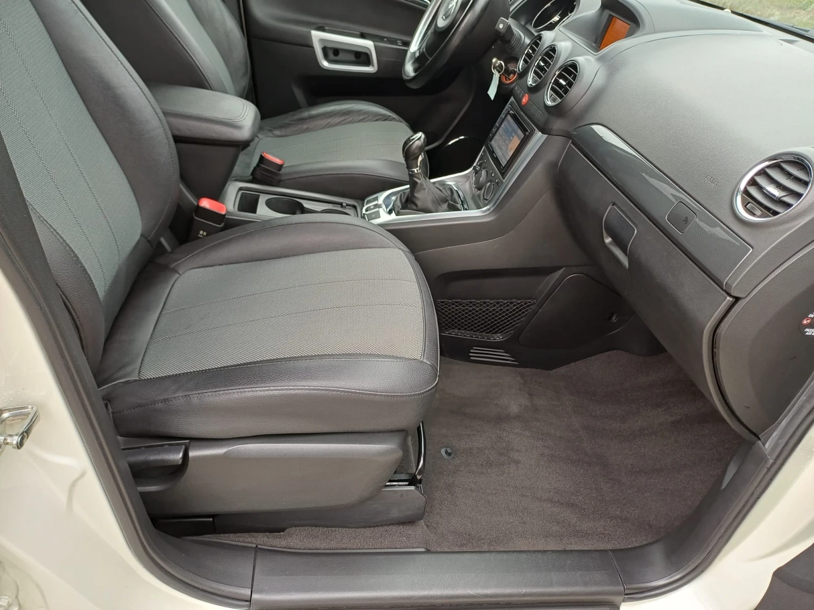 Opel Antara 2.2 163к.с. , снимка 14 - Автомобили и джипове - 54086920