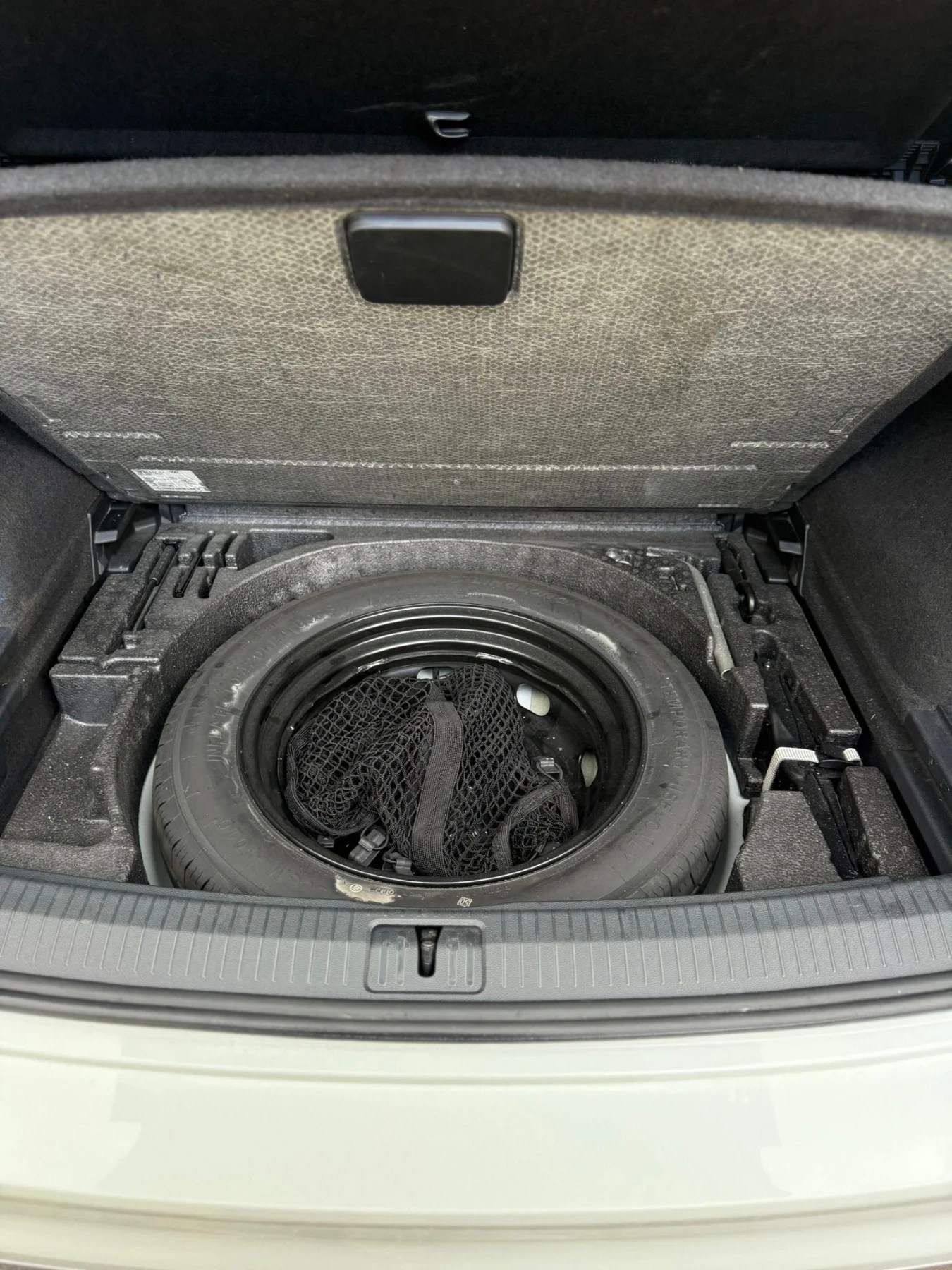 VW Tiguan 2.0 TDI SCR DSG 4MOTION Advanced BMT, снимка 13 - Автомобили и джипове - 54138744