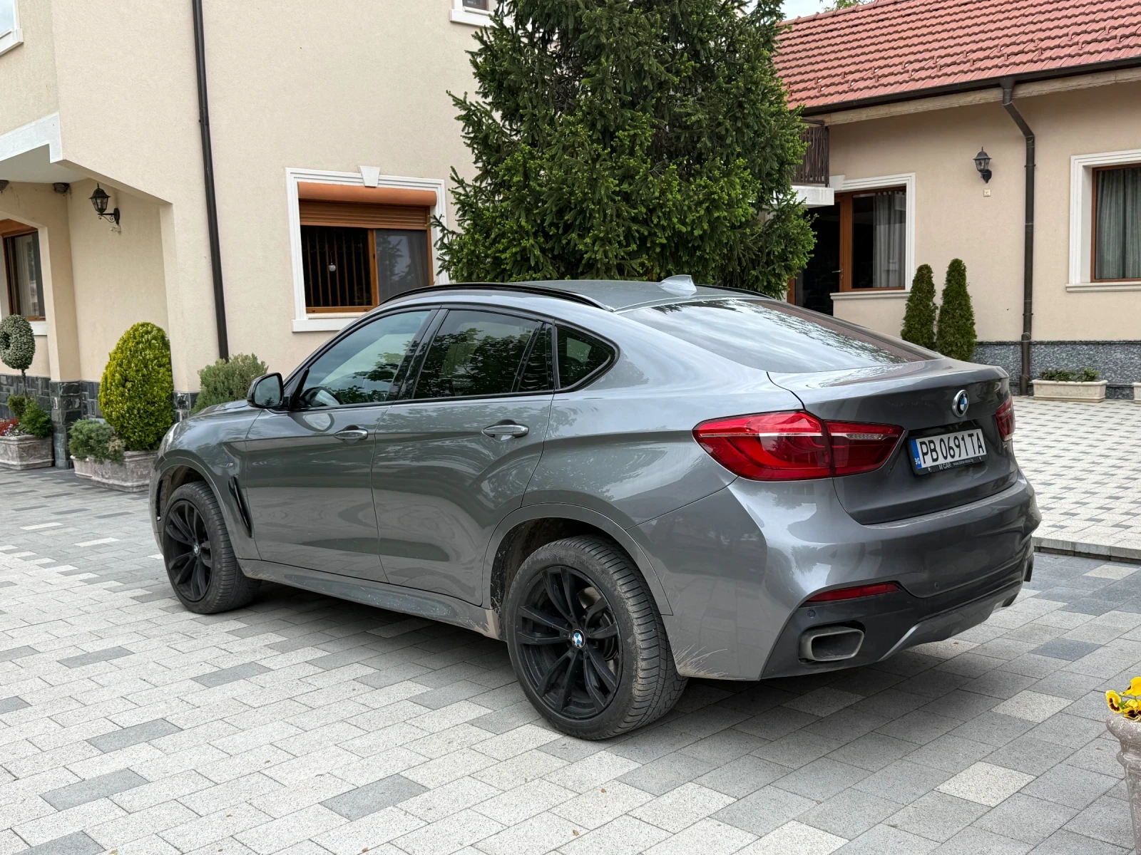BMW X6 М40D, снимка 2 - Автомобили и джипове - 54455636