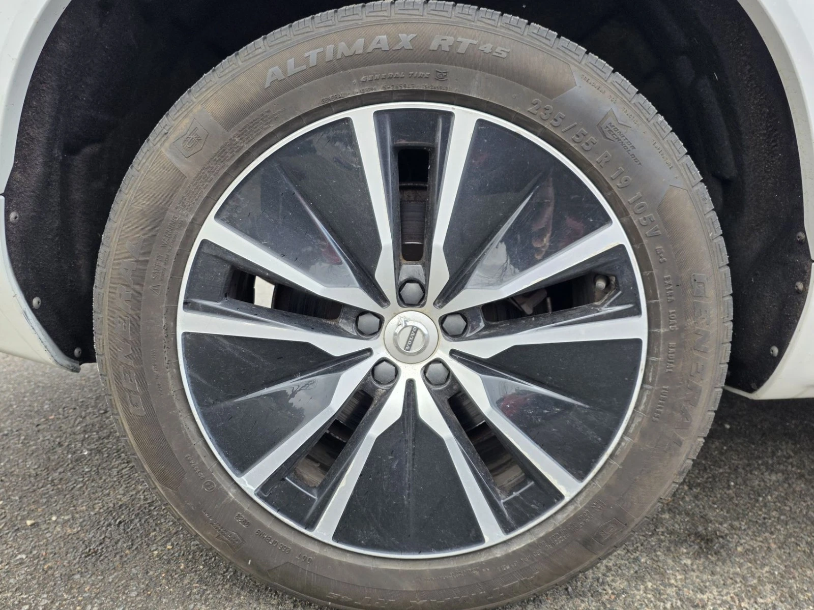 Volvo Xc90 T6 Momentum AWD/Keyless/Lane Assist/B&W, снимка 8 - Автомобили и джипове - 54509676