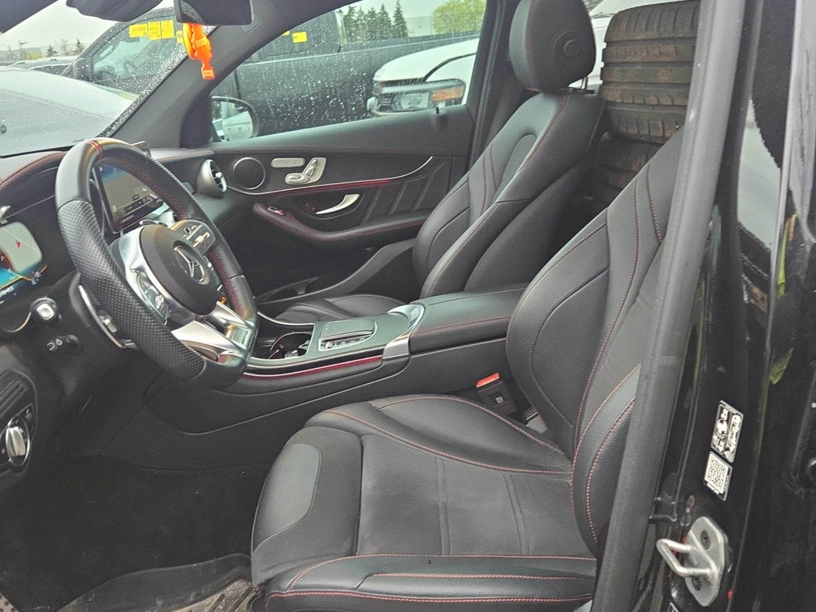 Mercedes-Benz GLC 43 AMG * * CARFAX * * АВТО КРЕДИТ * * Цена до БГ * * , снимка 7 - Автомобили и джипове - 54529086