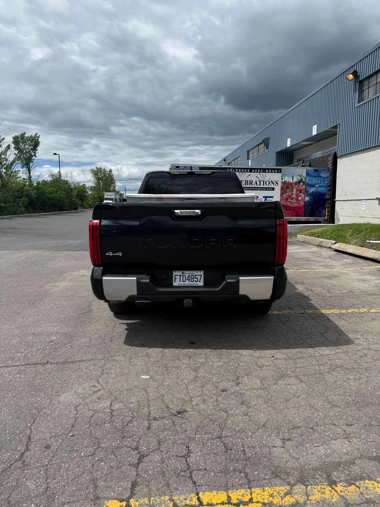 Toyota Tundra Limited  CARFAX, снимка 4 - Автомобили и джипове - 54942316