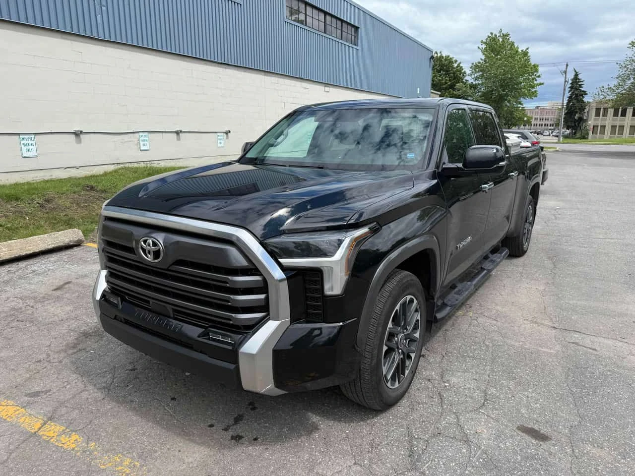 Toyota Tundra Limited  CARFAX