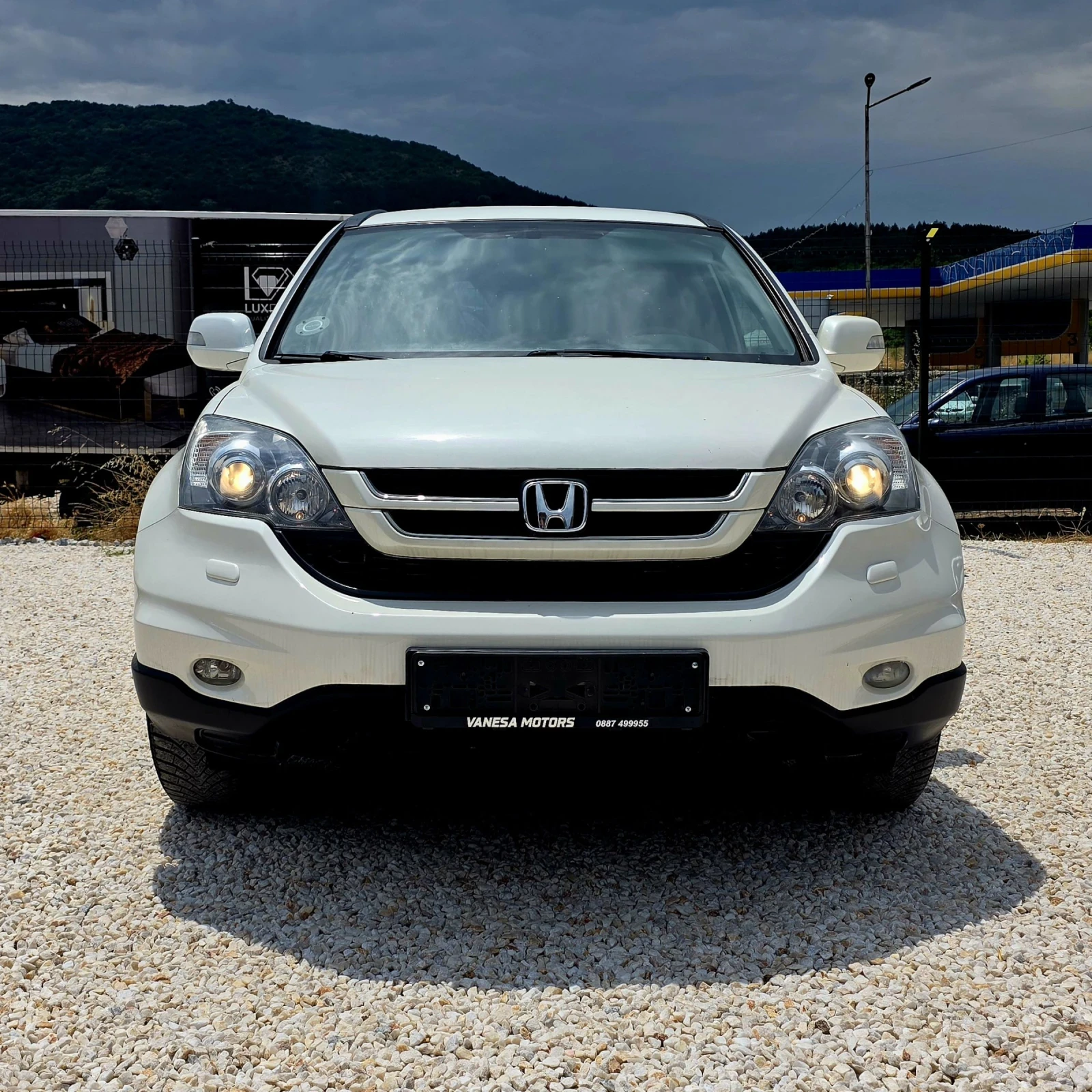 Honda Cr-v  C-Историа Fecelift Navi Парктроник 4х4 , снимка 2 - Автомобили и джипове - 55132802