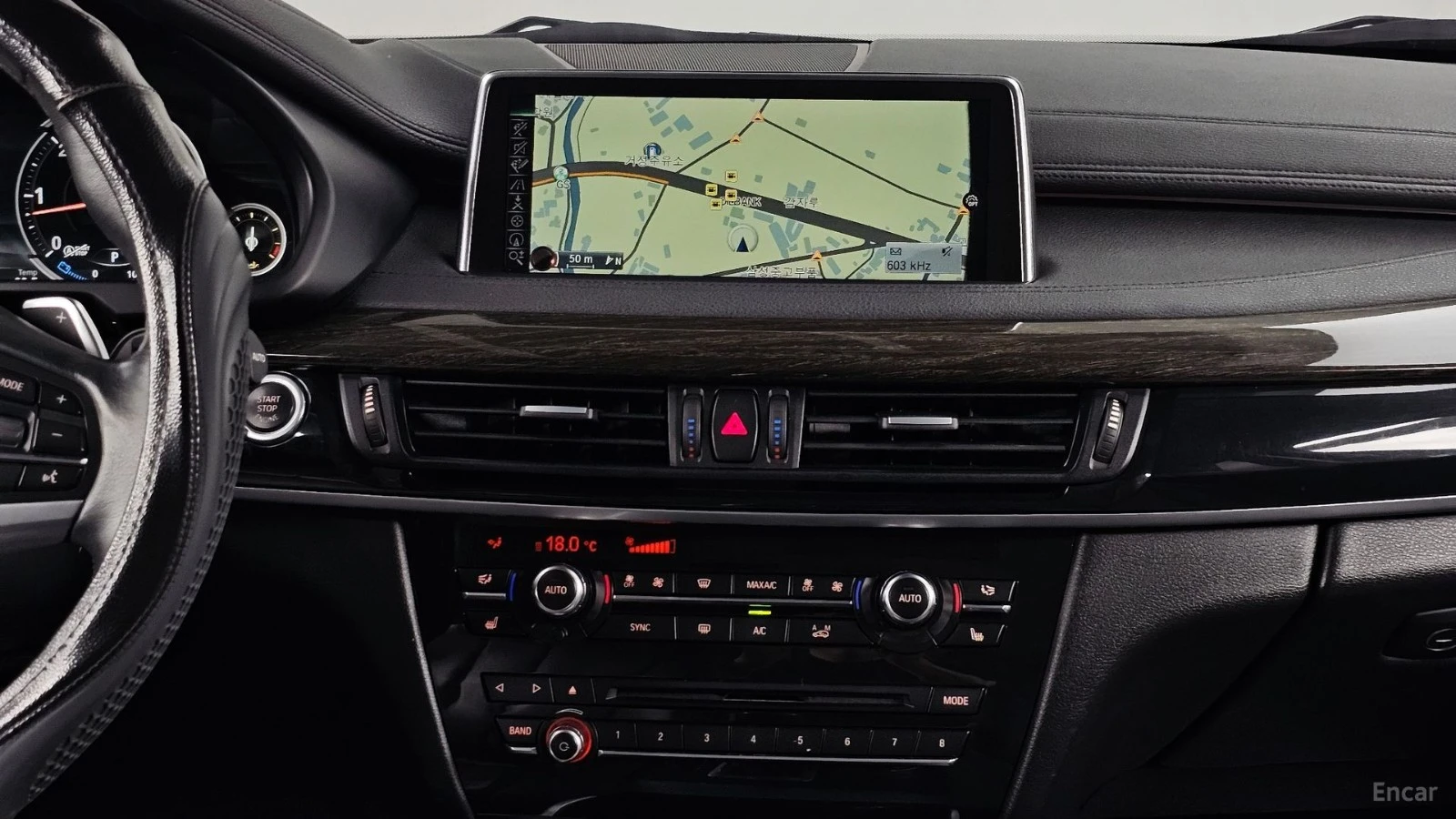 BMW X6 * ПАНО* KEYLESS* Camera* ПОДГРЕВ* LED* , снимка 12 - Автомобили и джипове - 55656235