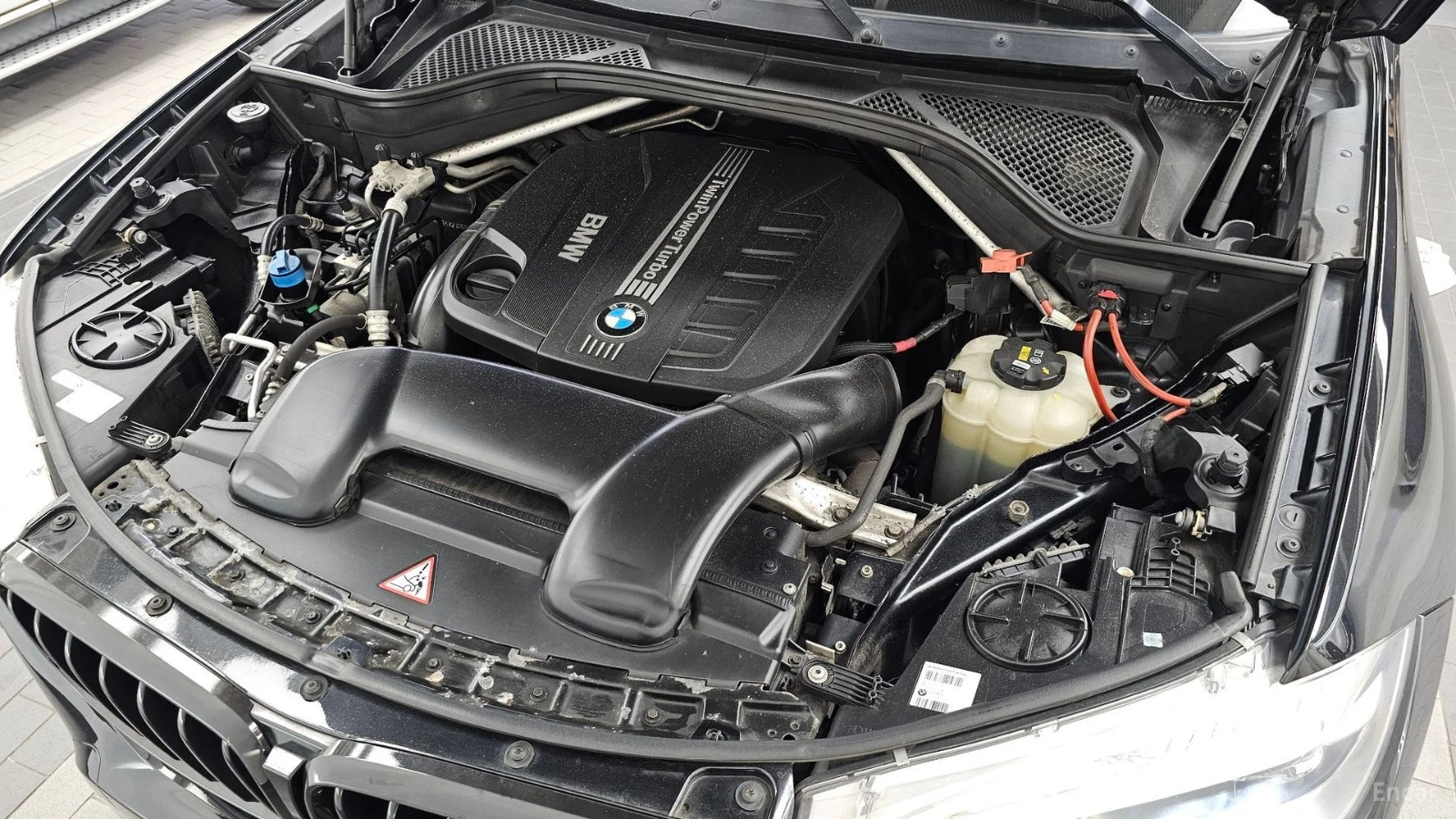 BMW X6 * ПАНО* KEYLESS* Camera* ПОДГРЕВ* LED* , снимка 5 - Автомобили и джипове - 55656235