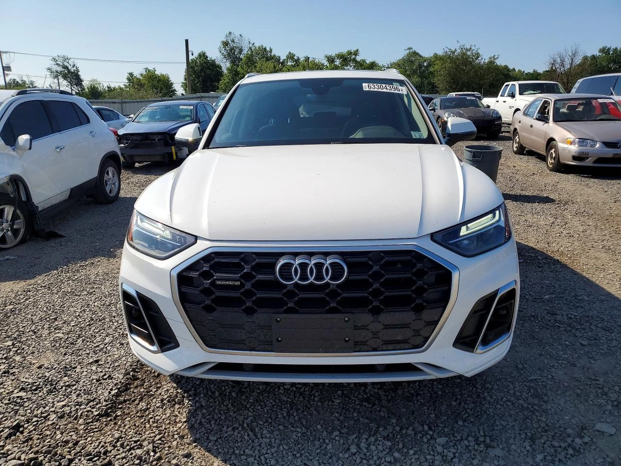 Audi Q5 2.0l Premium 45, снимка 5 - Автомобили и джипове - 55802586