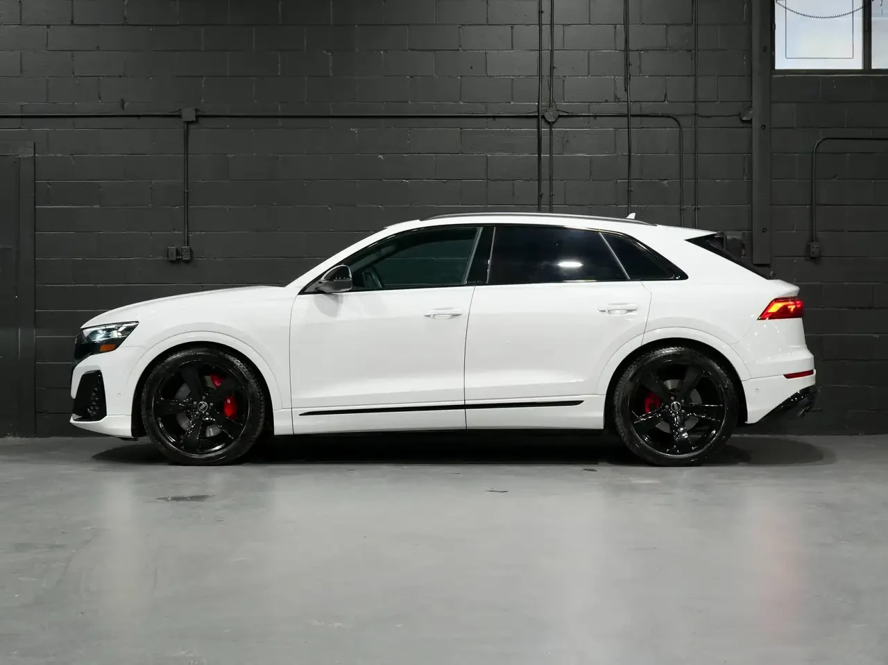 Audi SQ8, снимка 6 - Автомобили и джипове - 56227122