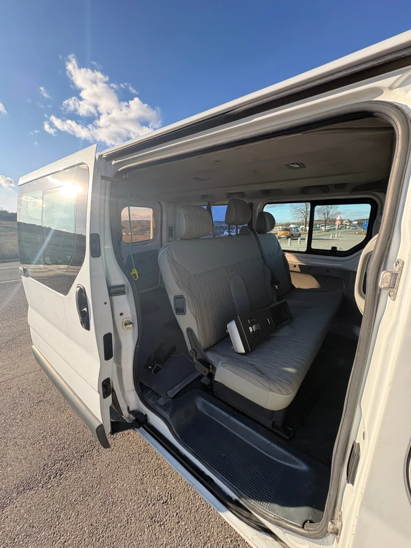 Nissan Primastar, снимка 10 - Бусове и автобуси - 53224345