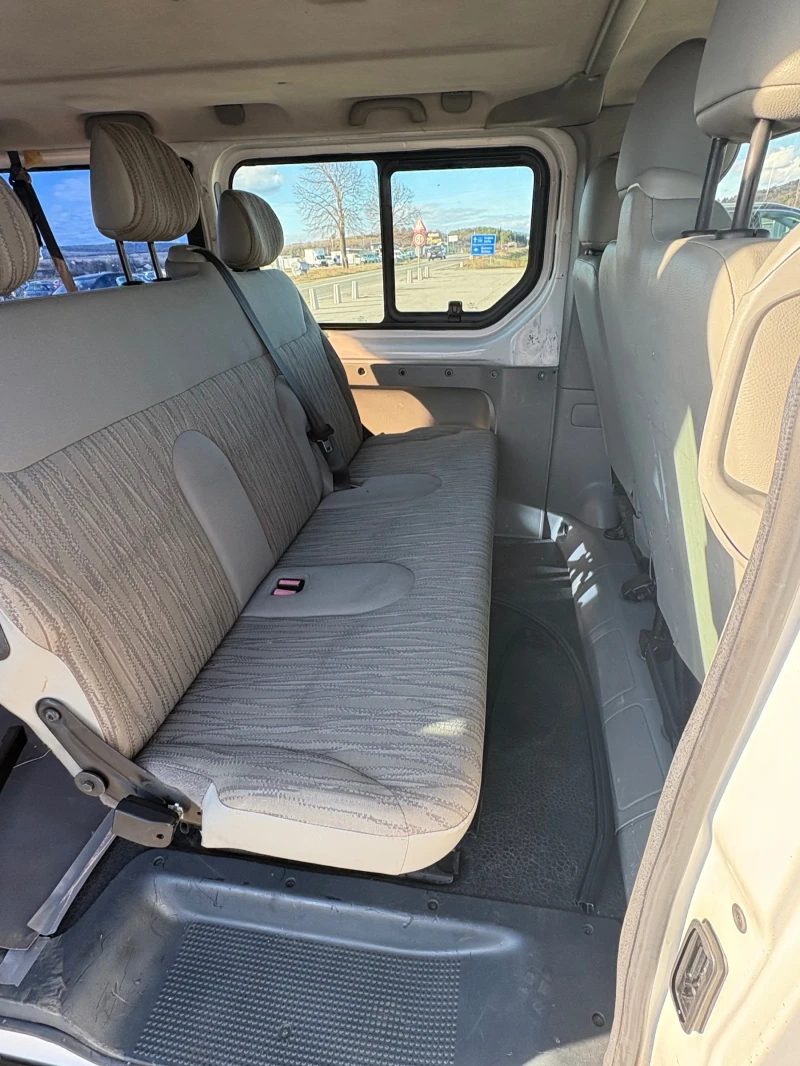 Nissan Primastar, снимка 9 - Бусове и автобуси - 53224345