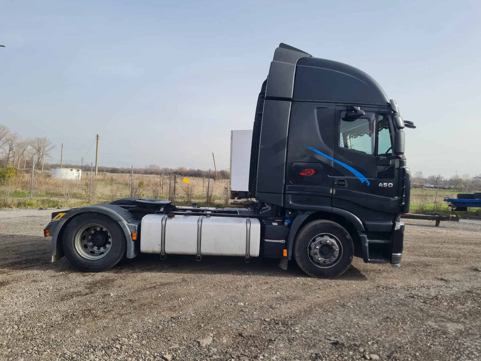 Iveco Stralis, снимка 2 - Камиони - 56061130