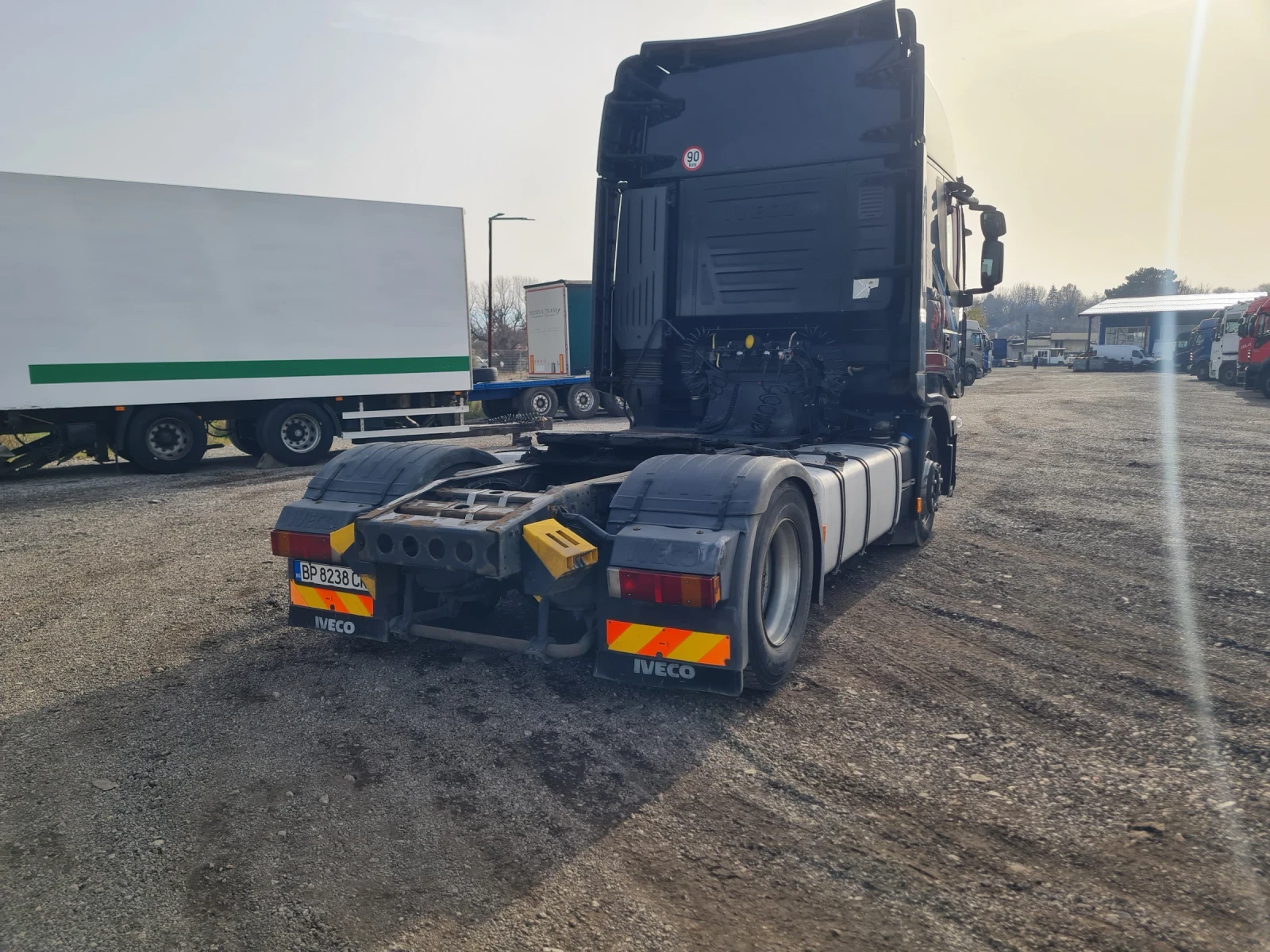 Iveco Stralis, снимка 4 - Камиони - 56061130