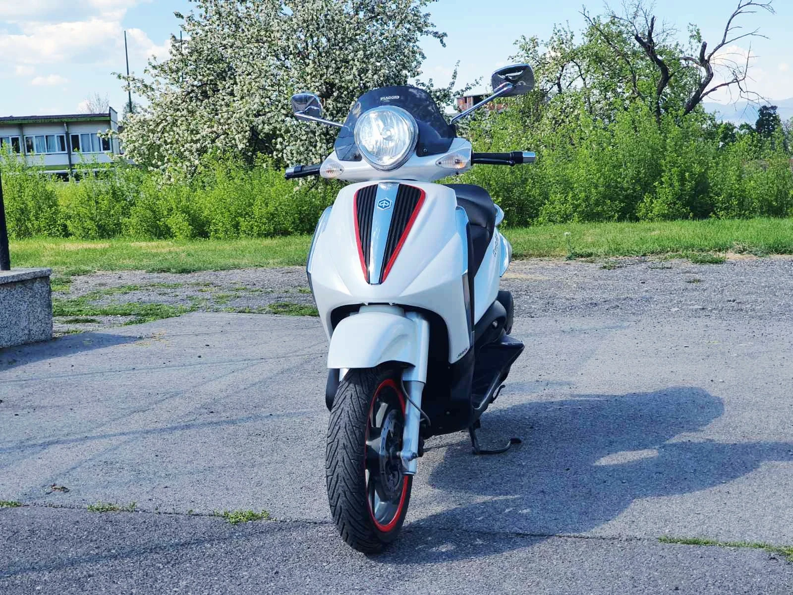 Piaggio Beverly 300 ie, снимка 9 - Мотоциклети и мототехника - 54437029