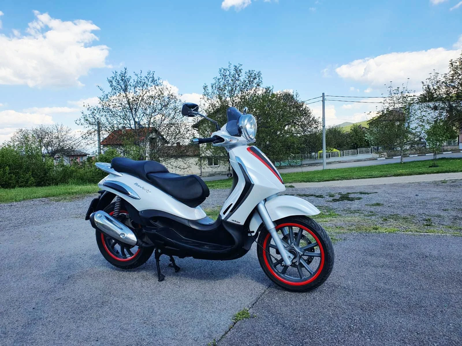 Piaggio Beverly 300 ie, снимка 3 - Мотоциклети и мототехника - 54437029