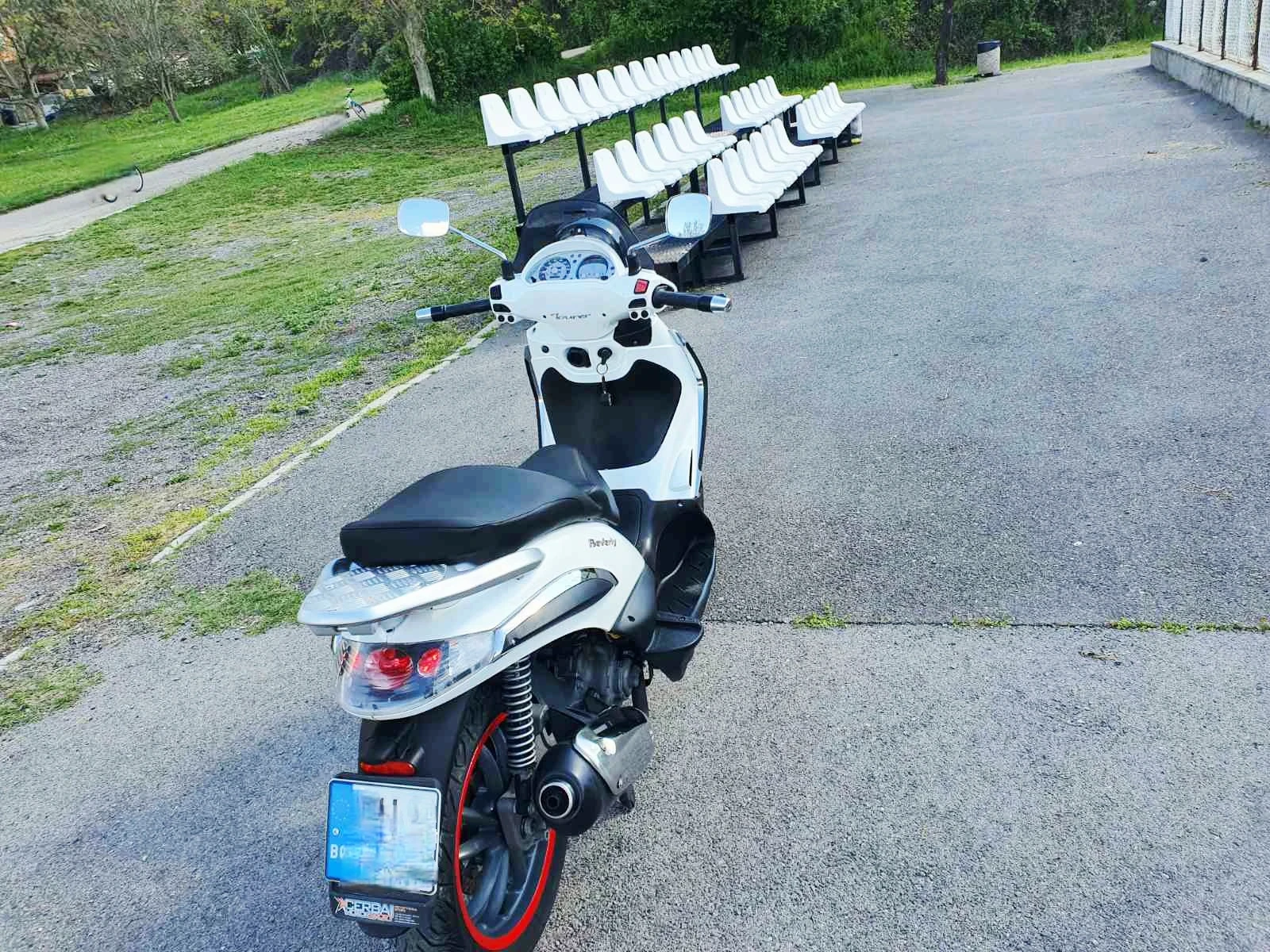 Piaggio Beverly 300 ie, снимка 6 - Мотоциклети и мототехника - 54437029